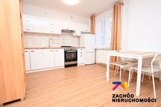 Przestronna Kawalerka Os. Zastalowskie